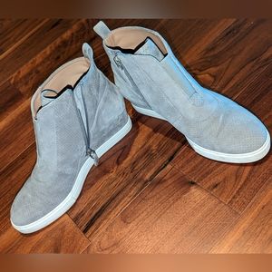 Linea Paolo Gray Wedge Sneaker Size 7.5